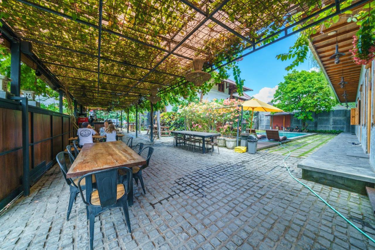 Black Pearl Hostel Canggu Exterior foto